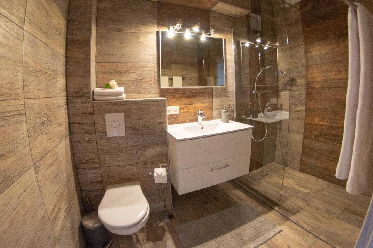 Ranchzimmer Am Hippo-Campus Reit- Und Therapiezentrum Deutsch Haslau エクステリア 写真