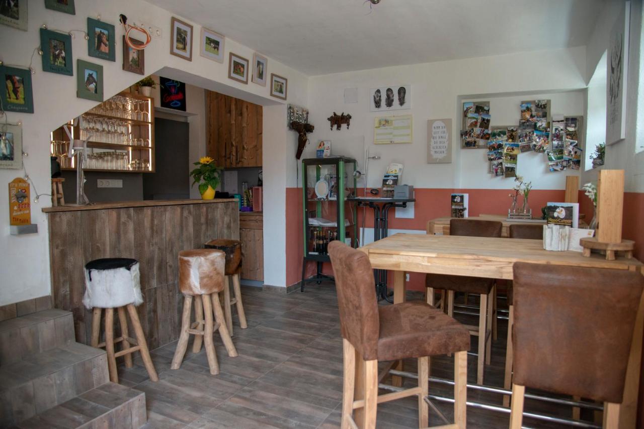 Ranchzimmer Am Hippo-Campus Reit- Und Therapiezentrum Deutsch Haslau エクステリア 写真
