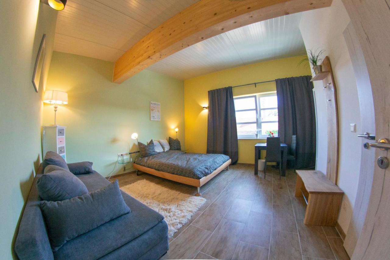 Ranchzimmer Am Hippo-Campus Reit- Und Therapiezentrum Deutsch Haslau エクステリア 写真
