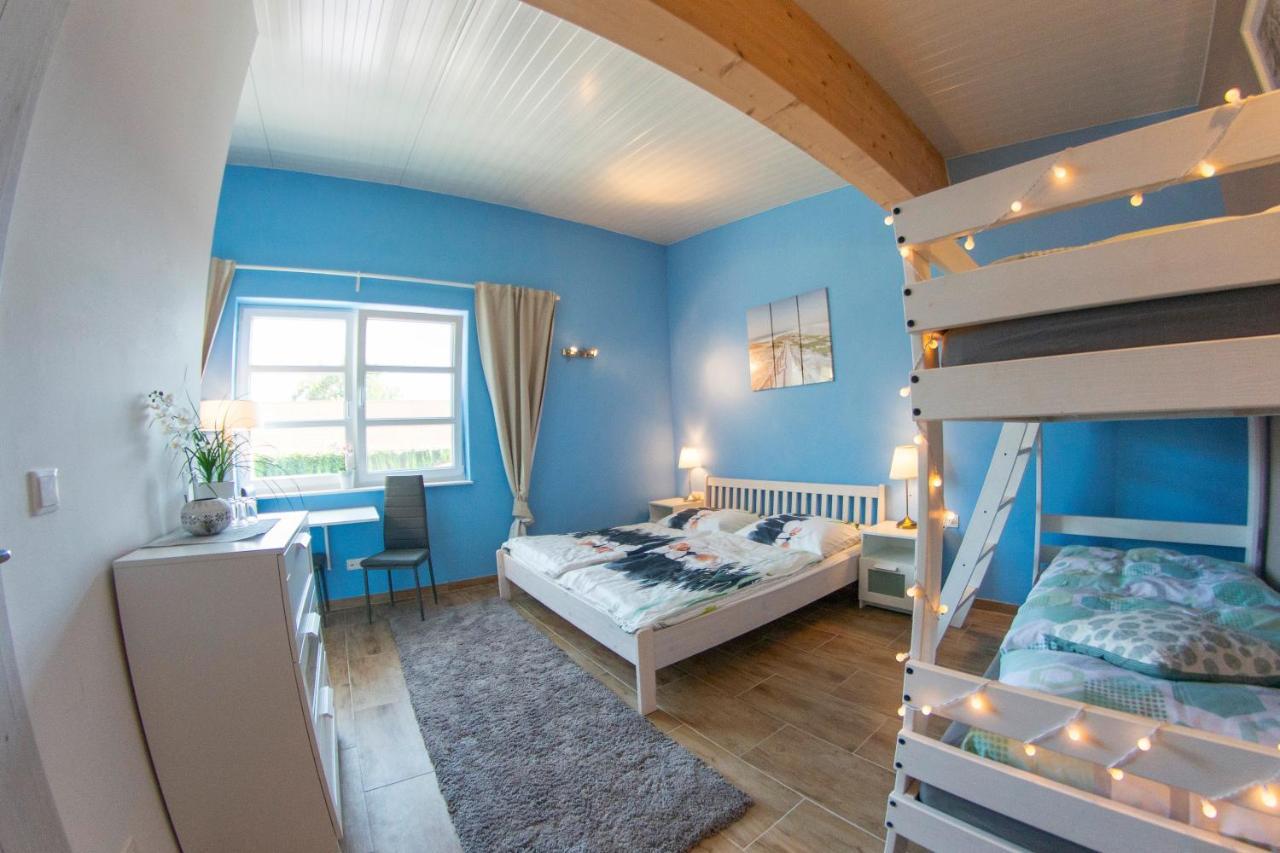 Ranchzimmer Am Hippo-Campus Reit- Und Therapiezentrum Deutsch Haslau エクステリア 写真